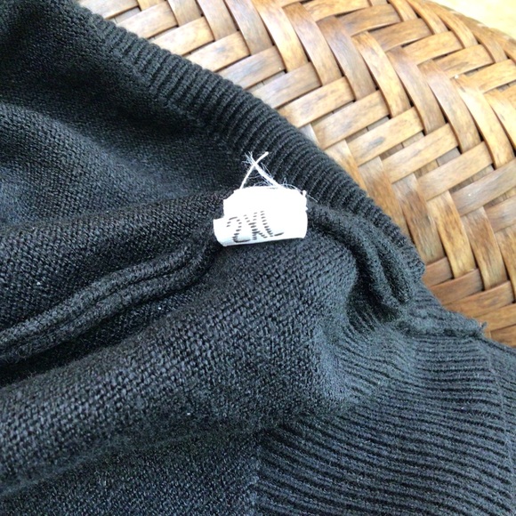 Ladies no name turtleneck sweater. NWOT. - Picture 3 of 4